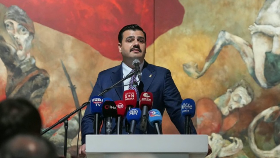 İNAN: “İZMİR’İN KADERİNİ KÖRFEZDEKİ DONANMALAR DEĞİL, AZİZ MİLLETİMİZ TAYİN ETTİ”