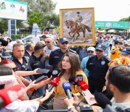 13. ALAÇATI OT FESTİVALİ TÜM COŞKUSUYLA DEVAM EDİYOR