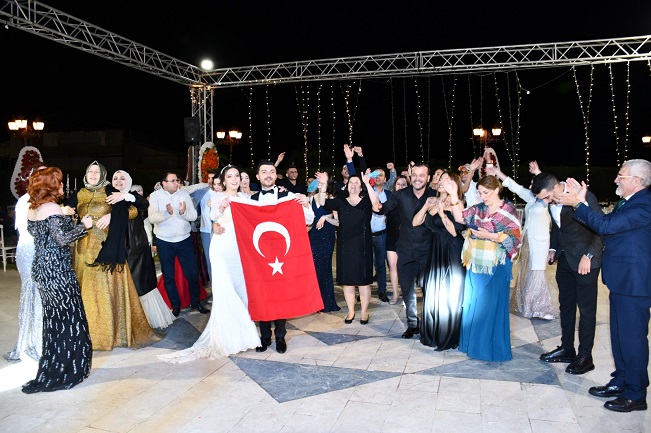 Yılın Düğünü Menderes’te Yapıldı