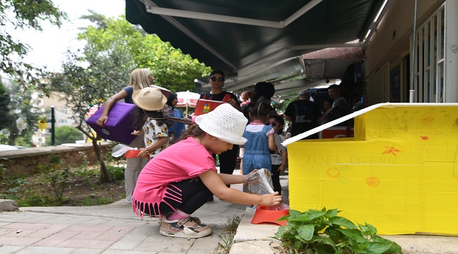 Bornova’da can dostlarına “minik” dokunuş