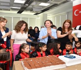 Özgür Çocuk Evi ilk mezunlarını verdi