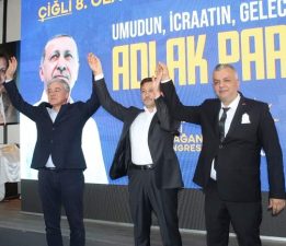 AK PARTİ ÇİĞLİ KONGRESİNDE OKTAY ÖZDEMİR GÜVEN TAZELEDİ