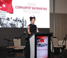 “Cumhuriyet, 101 yıldır bizleri aydınlatmaya devam ediyor”