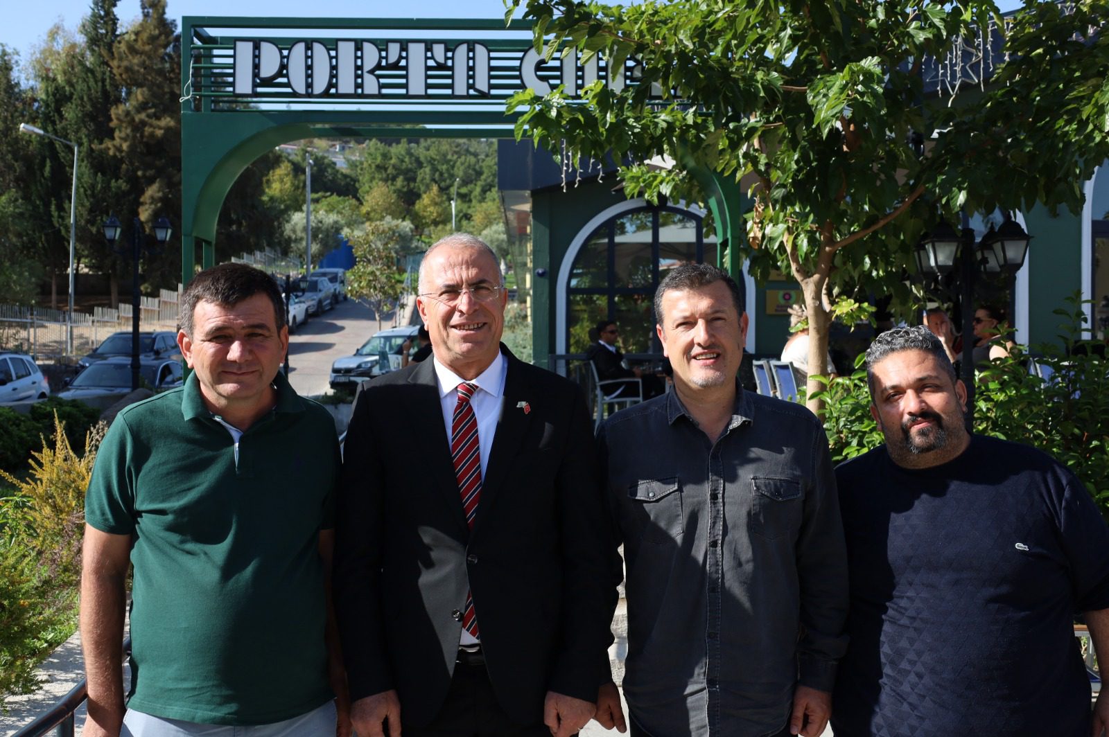 Başkan Ünal Işık’la Porta Cafe’de doğruya doğru…