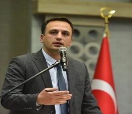 İmamoğlu’nun ismini kullanarak “öz dayı’sını” işe almış