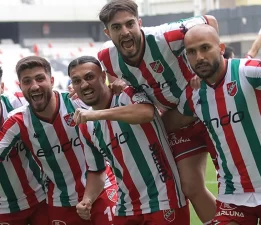 Kaf-Kaf kritik maçta!