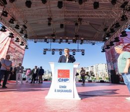 Gençliğin bayramı Türkiye’ye umut olacak