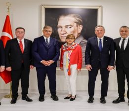 İzmir’de anlamlı bir buluşma gerçekleşti!