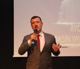 EGEBAYDER Ege Basın Yayın Derneği Başkanı Aydan Yalçın’a Anlamlı Ödül