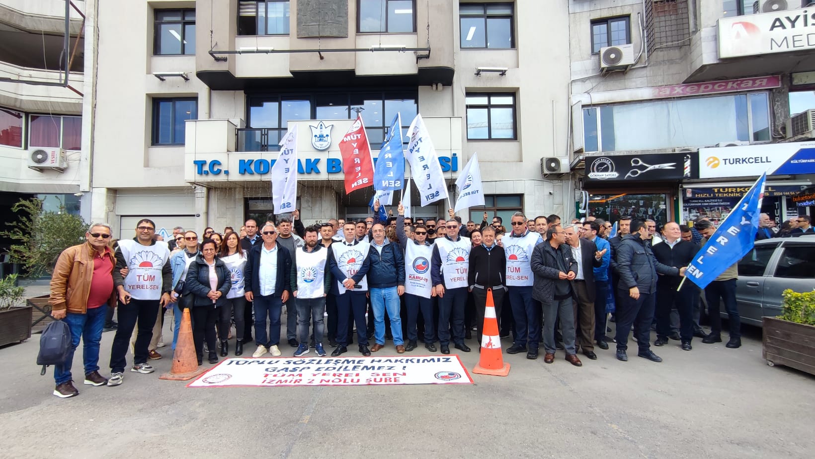 Tüm Yerel Sen İzmir 2 Nolu Şube Başkanı Murat Bekar’dan Açıklama: “İtibar Suikastini Kabul Etmiyorum”
