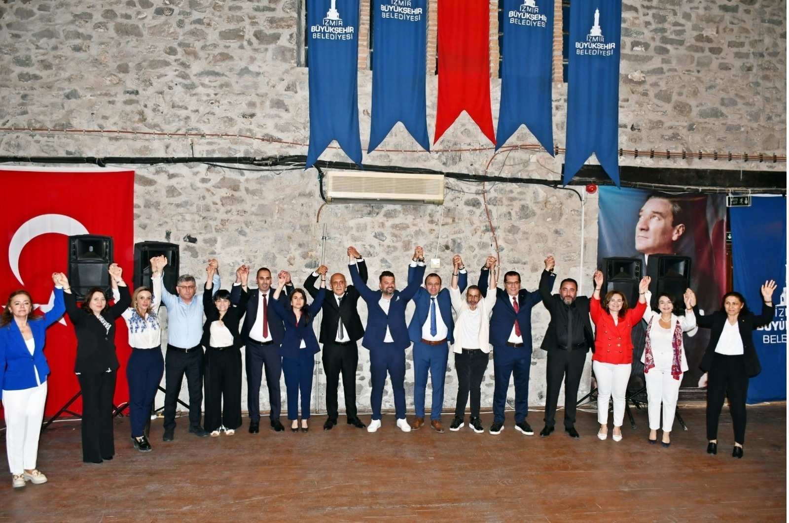 İzmir SMMM Odası’nda Seçim Hareketliliği: Öncü ve Cumhuriyetçi Gruplar Güçlerini Birleştirdi