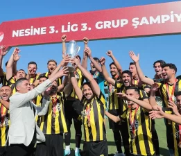Aliağa Futbol’da kupa futbolcularda