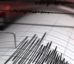 Kütahya’da korkutan deprem: Çevre illerden de hissedildi!