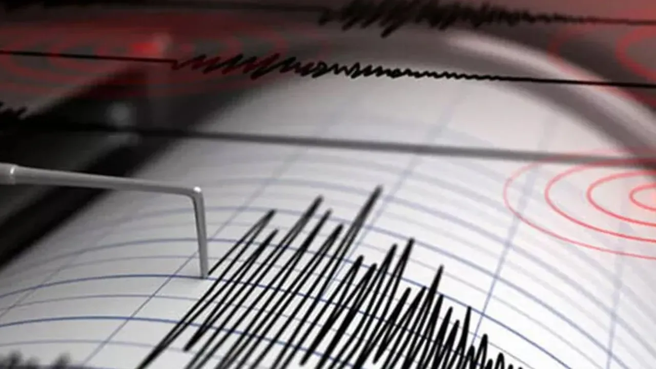 Kütahya’da korkutan deprem: Çevre illerden de hissedildi!
