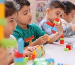 Buca’da sevgi dolu eğitimin adı: Çınar Anaokulları