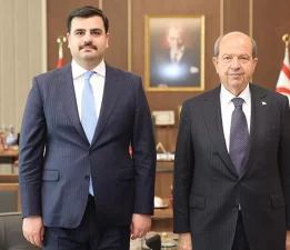 AK Partili İnan’dan Ersin Tatar’a ziyaret