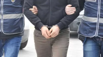 Sahte kimlikli firari yakayı ele verdi!