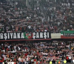 Karşıyaka taraftarı için dev ekran