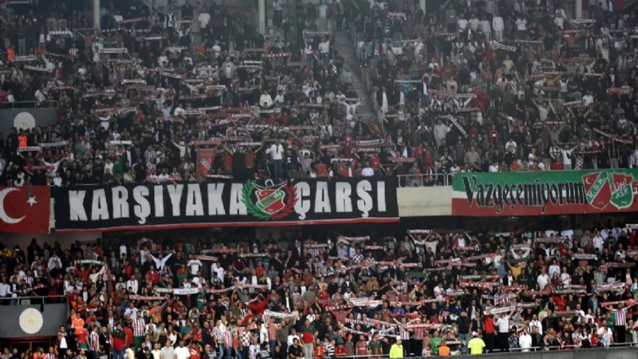 Karşıyaka taraftarı için dev ekran