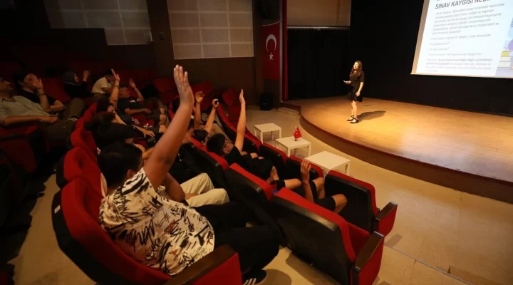 Menderes’te sınav kaygısına karşı eğitim!