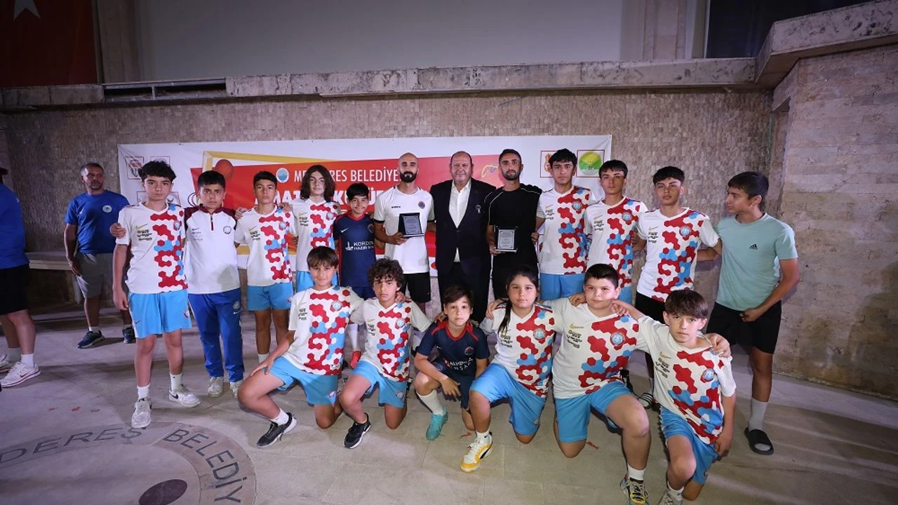 Menderes’ten spora destek
