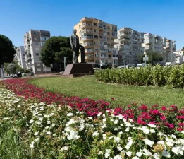 İzmir’e yaz dokunuşu