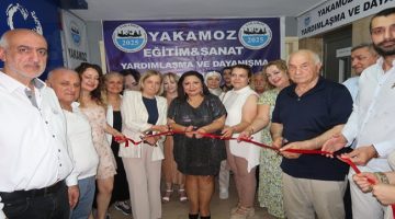 YAKAMOZ DERNEĞİ GÖRKEMLİ BİR TÖRENLE AÇILDI