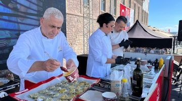 GASTROFEST AYVALIK İLE YEREL LEZZETLER DÜNYA SAHNESİNE TAŞINDI