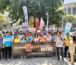 AİLE HEKİMLİĞİ ÇALIŞANLARINDAN İZMİR’DE TEPKİ: ZULÜM YÖNETMELİĞİNE SON VERİN!