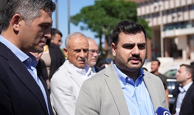 EYYÜP KADİR İNAN “İZMİRLİ HEMŞEHRİLERİMİZ HİZMET ALAMAMAKTAN YORULDU”