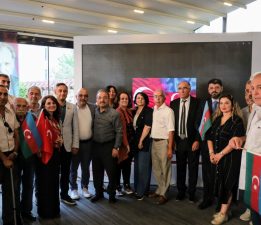 Batı Azerbaycan’a Dönüş Çağrısı Bornova’dan Yükseldi