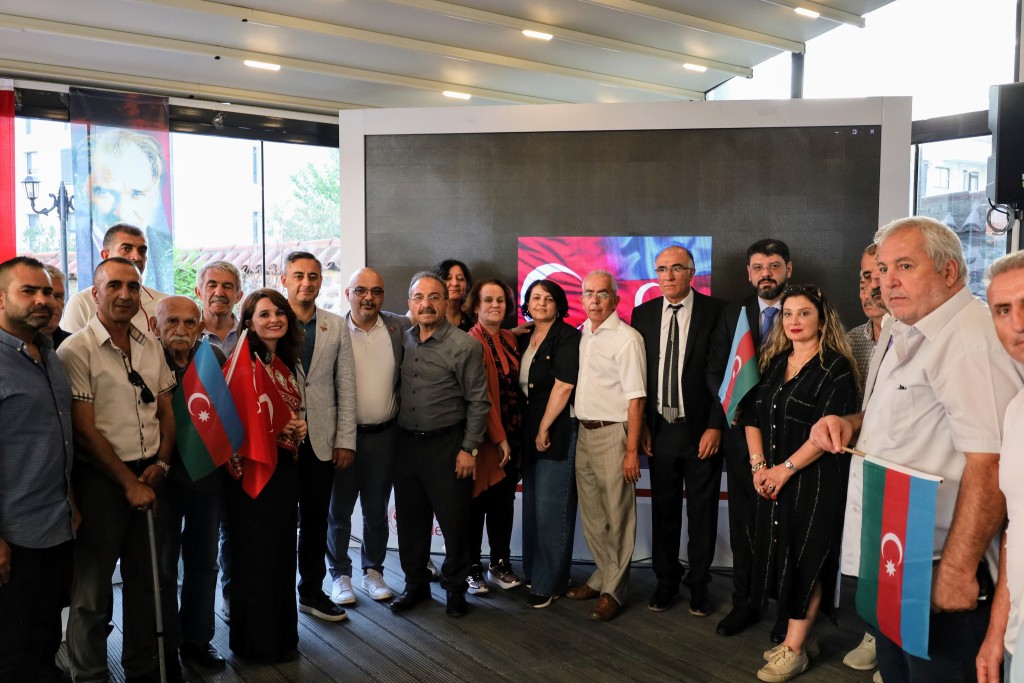 Batı Azerbaycan’a Dönüş Çağrısı Bornova’dan Yükseldi