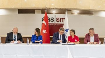 İzmir Büyükşehir Belediyesi ile İZELMAN arasında süren TİS’te imzalar atıldı