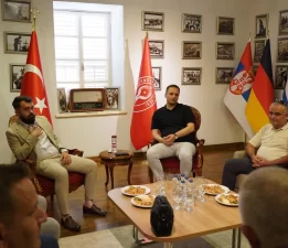 Bornova Belediyesi Makedon heyeti ağırladı