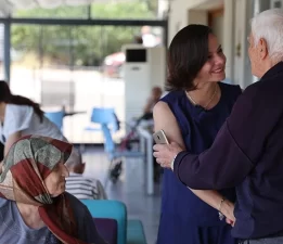 Başkan Kınay’dan huzurevi sakinlerine bayram ziyareti