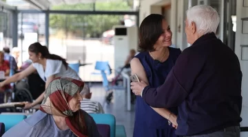 Başkan Kınay’dan huzurevi sakinlerine bayram ziyareti