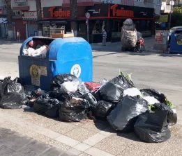 İş bırakma eylemi 3. günde… Buca’da çöp dağları!