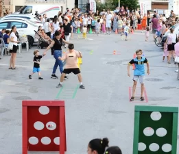 Karşıyaka’dan “Sokak Senin Mahalle Olimpiyatları” etkinliği