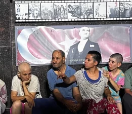 100 kişi tahliye edildi… İzmir’de korkutan yangın!