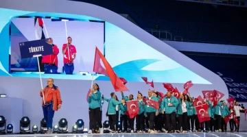 İzmirli sporcular ay-yıldız için ter döküyor