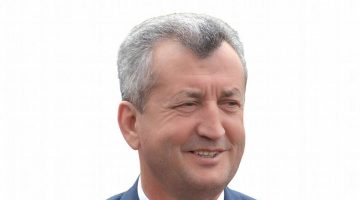 SON DAKİKA: MENEMEN ESKİ BELEDİYE BAŞKANI TAHİR ŞAHİN HAYATINI KAYBETTİ