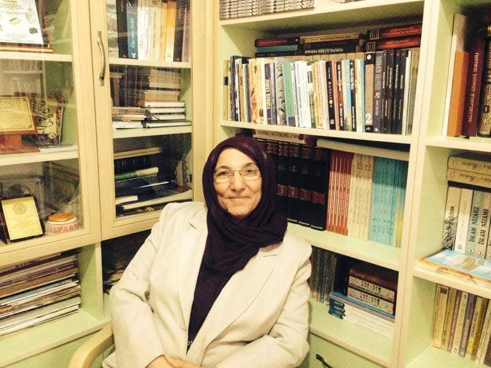 GÖNÜLDEN ESİNTİLERLE RABİA BARIŞ