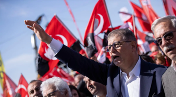 Cemil Tugay: Yalnız Adamın Büyük Mücadelesi