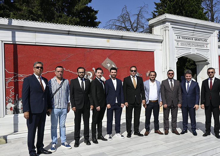 Şehitlere Vefa, Demokrasiye Sadakat  Anahtar Parti İstanbul İl Başkanlığı  Edirnekapı’da”