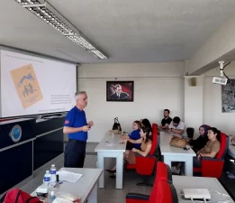 Menderes’ten afet eğitimi