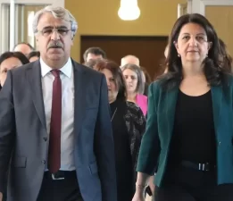DEM Parti heyeti İmralı’ya gitti