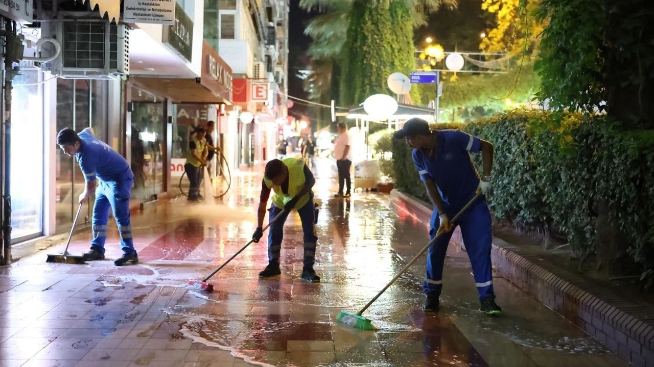 Aydın’da temizlik çalışmaları tam gaz