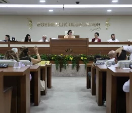Karabağlar Meclisi kararlarına muhalefet damga vurdu: Oy çokluğuyla ret!