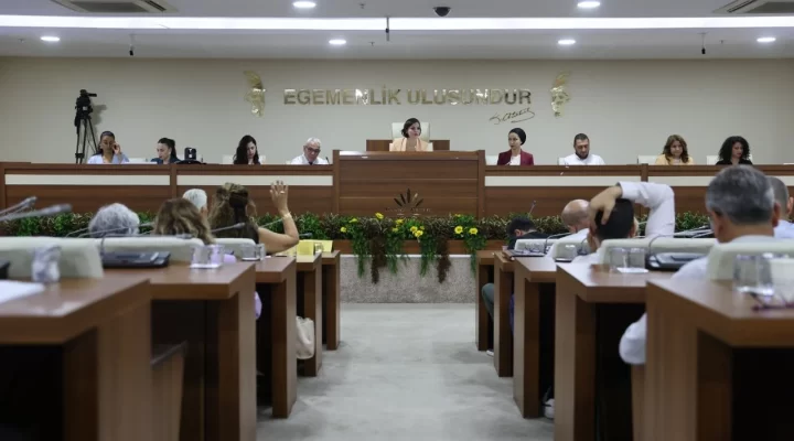 Karabağlar Meclisi kararlarına muhalefet damga vurdu: Oy çokluğuyla ret!
