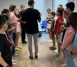 İzmir Çocuk Meclisi’nde ‘Akran Zorbalığı Eğitimi’